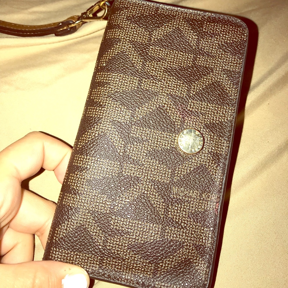 iPhone 7 Mk Wallet & phone case.